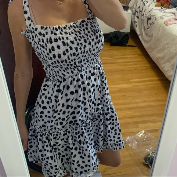 Stunning sundress ☀️ - Picture 4 of 5